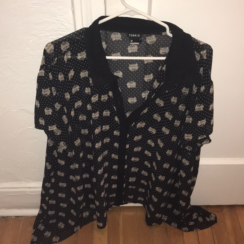 Torrid blouse with tiger print